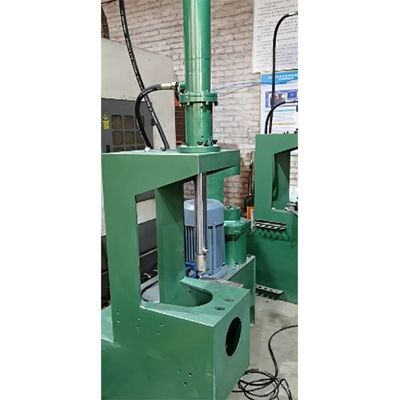購入 タイヤリサイクルとワイヤロープスワージングプレスのためのホットシングルナイフゴムカット機 online manufacture