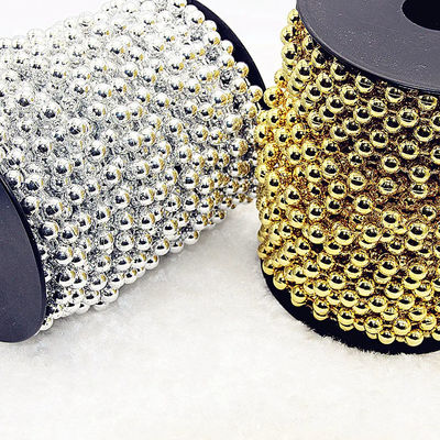 家の装飾用のカスタマイズされた色の2.4mmプラスチックボールチェーン